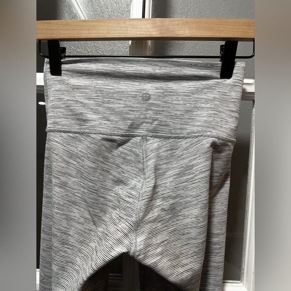 Lululemon Wunder Under Crop (Hi-Rise)-Wee Are From Space Nimbus Battleship - Picture 6 of 7